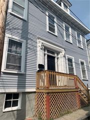 32 Ann Street 2, Newport, RI 02840