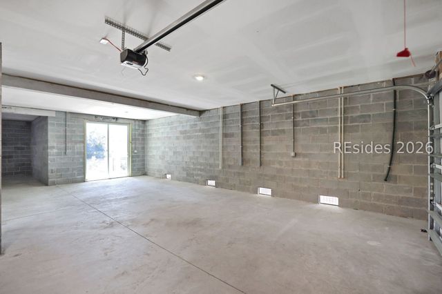 129 Heartleaf Rd, Hilton Head Island, SC 29926