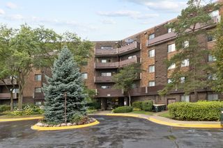 840 Wellington Avenue 303, Elk Grove Village, IL 60007