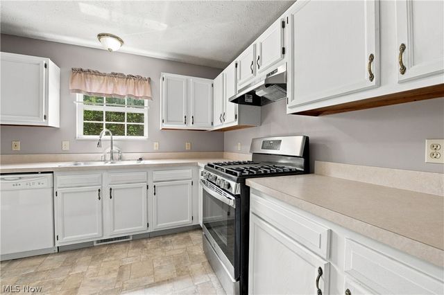 1309 Forest Avenue SE, Massillon, OH 44646