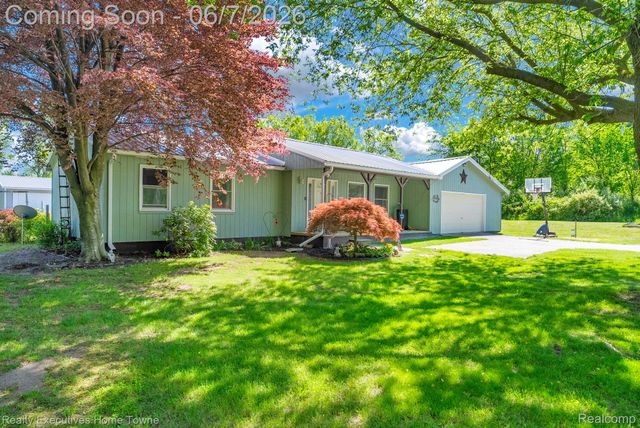 6560 Roach Rd Road, Lexington Village, MI 48450