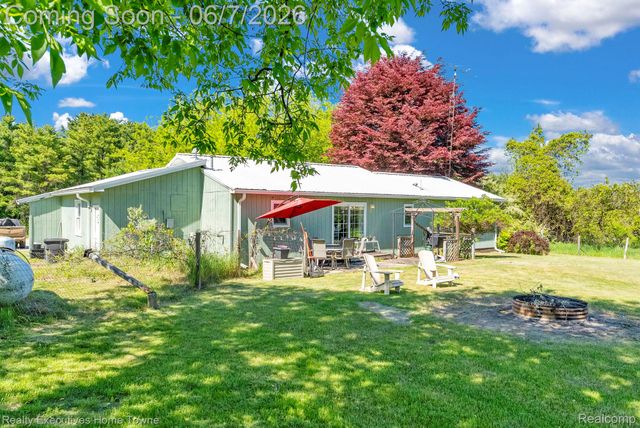 6560 Roach Rd Road, Lexington Village, MI 48450