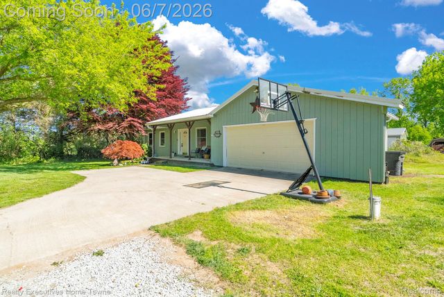 6560 Roach Rd Road, Lexington Village, MI 48450