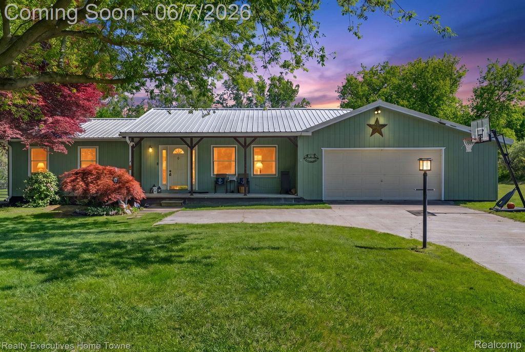 6560 Roach Rd Road, Lexington Village, MI 48450