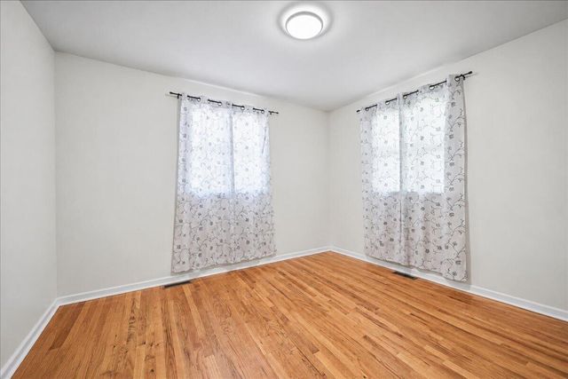 8030 North Drive, Highland, IN 46322