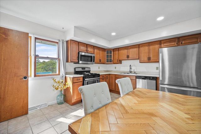 8030 North Drive, Highland, IN 46322