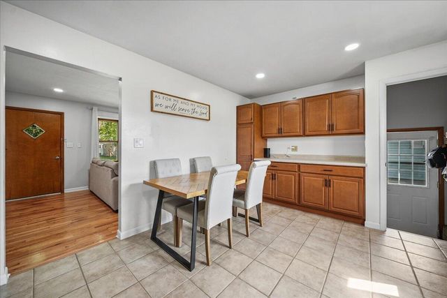 8030 North Drive, Highland, IN 46322