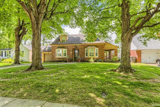 2901 Bayard Park Drive, Evansville, IN 47714