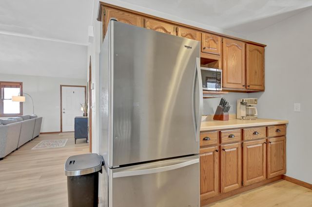 908 Apple Lane, Lake City, MN 55041