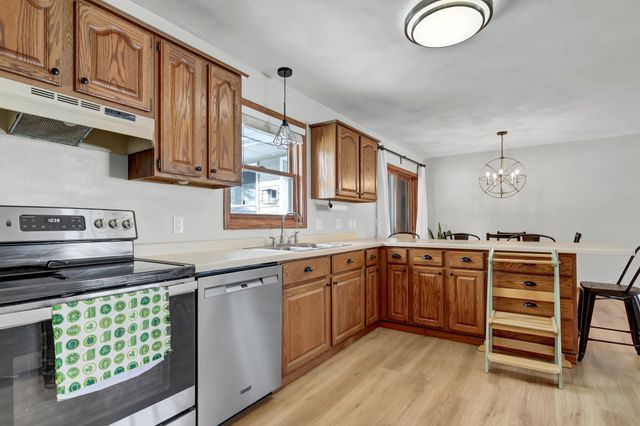 908 Apple Lane, Lake City, MN 55041