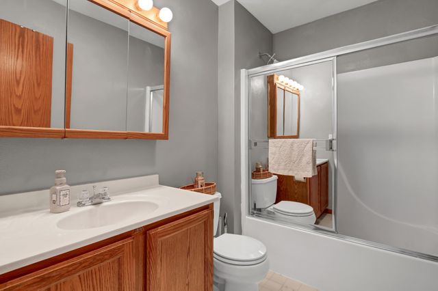 908 Apple Lane, Lake City, MN 55041