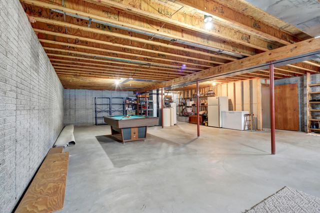 908 Apple Lane, Lake City, MN 55041