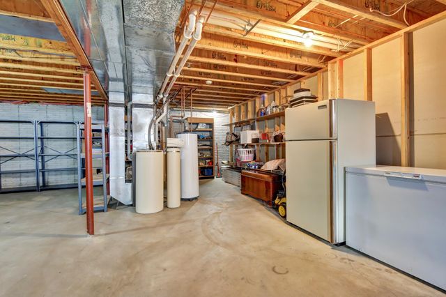 908 Apple Lane, Lake City, MN 55041