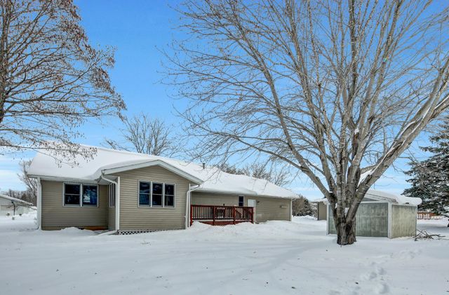 908 Apple Lane, Lake City, MN 55041