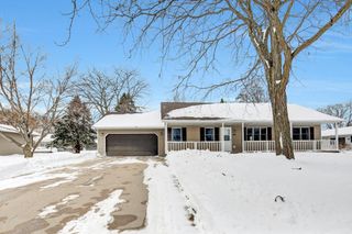 908 Apple Lane, Lake City, MN 55041