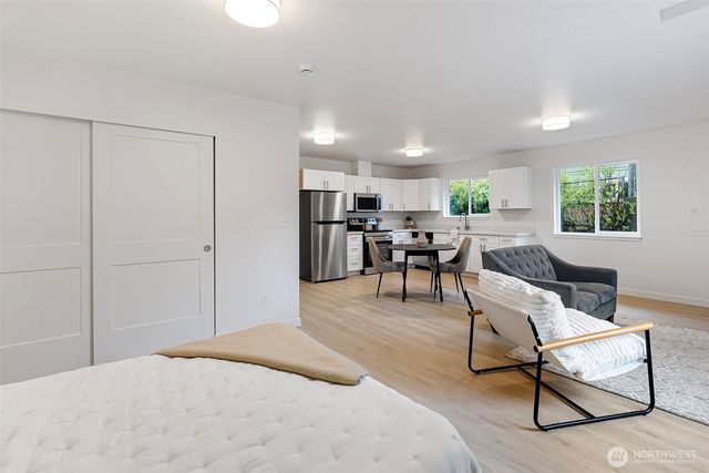 1925 5th Street, Bremerton, WA 98337