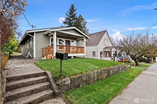 1925 5th Street, Bremerton, WA 98337