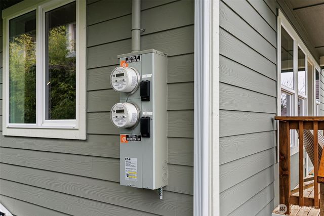 1925 5th Street, Bremerton, WA 98337