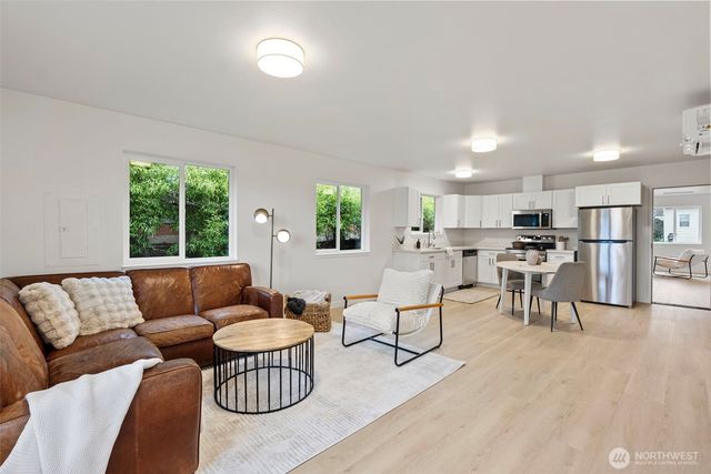 1925 5th Street, Bremerton, WA 98337