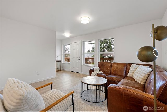 1925 5th Street, Bremerton, WA 98337