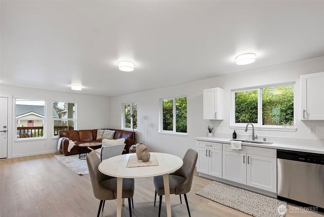 1925 5th Street, Bremerton, WA 98337