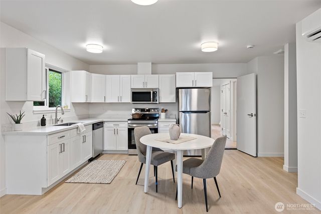 1925 5th Street, Bremerton, WA 98337