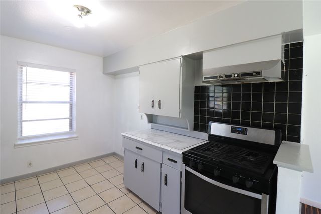 9107 Rustown Drive, Dallas, TX 75228