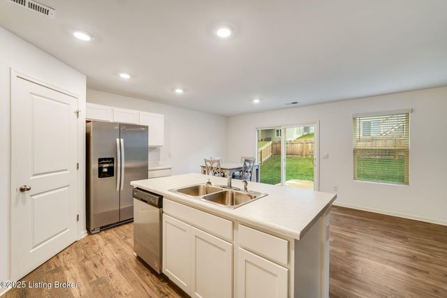 1516 Robin Rd, Shelbyville, KY 40065