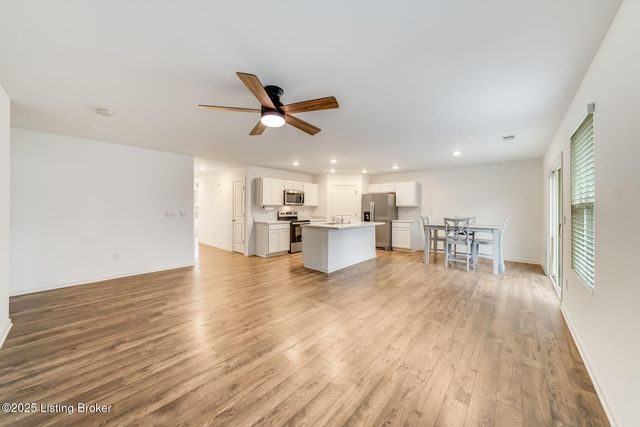 1516 Robin Rd, Shelbyville, KY 40065