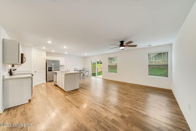 1516 Robin Rd, Shelbyville, KY 40065