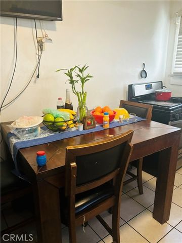 1123 S Kern Avenue, Los Angeles, CA 90022