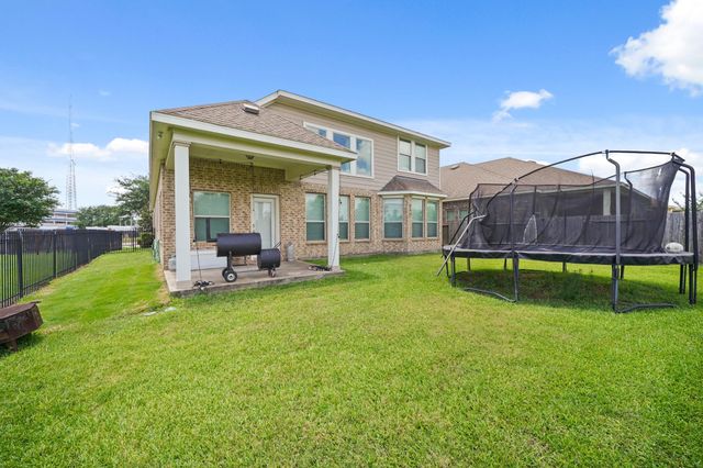 249 Castlegate Lane, Jersey Village, TX 77065