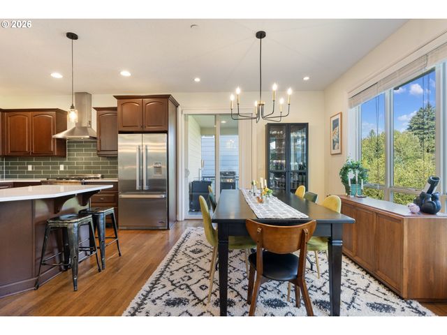 1201 Sw OPHELIA St, Portland, OR 97219