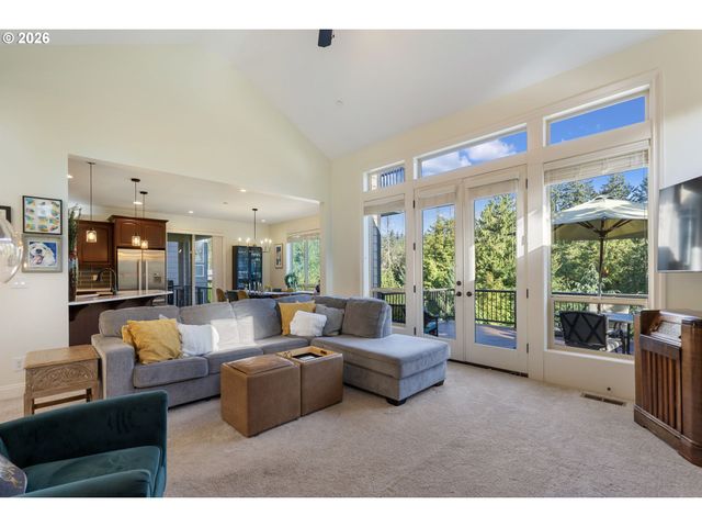 1201 Sw OPHELIA St, Portland, OR 97219