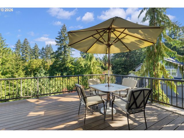 1201 Sw OPHELIA St, Portland, OR 97219