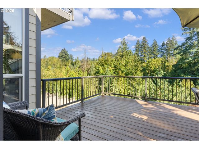 1201 Sw OPHELIA St, Portland, OR 97219