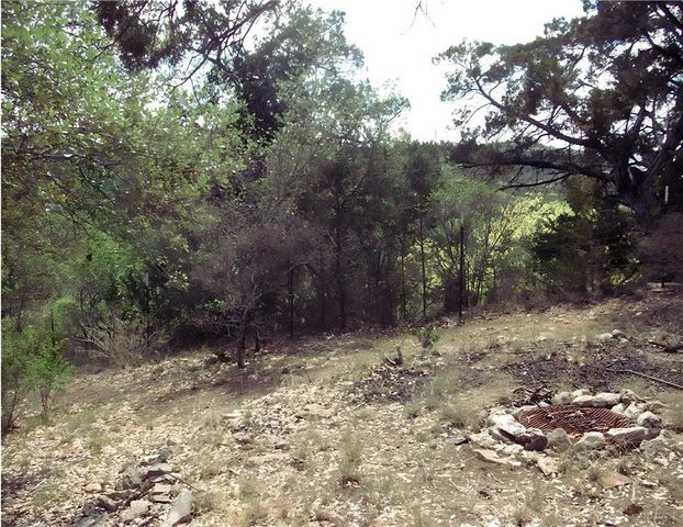 18201 Gregg Bluff RD, Jonestown, TX 78645