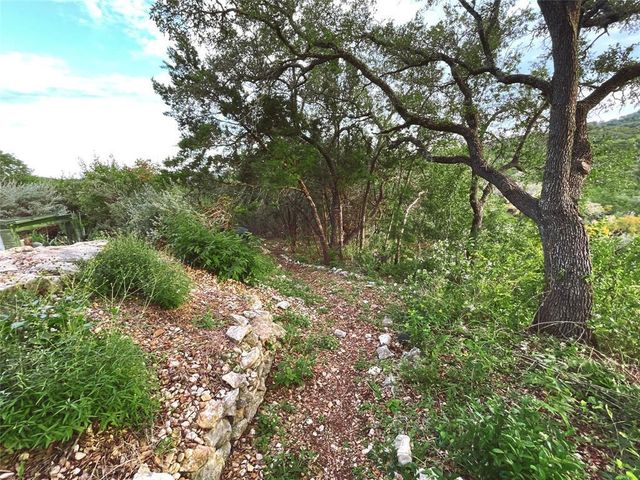 18201 Gregg Bluff RD, Jonestown, TX 78645