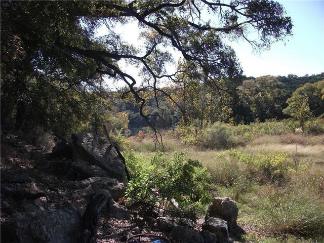 18201 Gregg Bluff RD, Jonestown, TX 78645