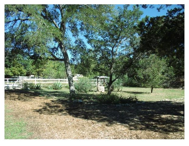18201 Gregg Bluff RD, Jonestown, TX 78645
