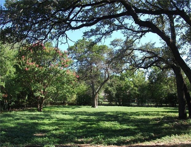18201 Gregg Bluff RD, Jonestown, TX 78645