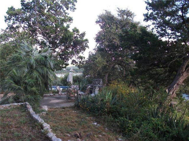 18201 Gregg Bluff RD, Jonestown, TX 78645