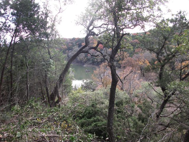 18201 Gregg Bluff RD, Jonestown, TX 78645