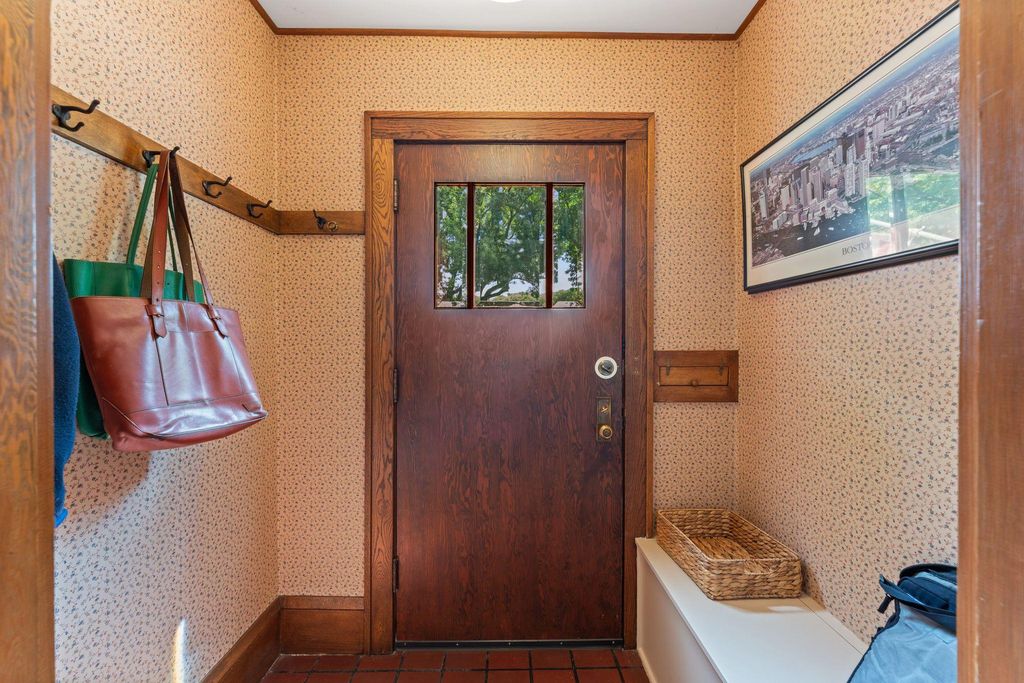 2848 Webster Avenue S, Saint Louis Park, MN 55416 — photo 2