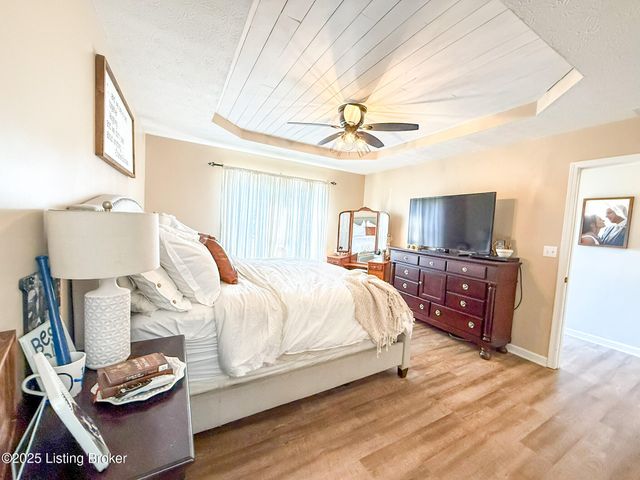 2068 Osprey Cove Ave, Shelbyville, KY 40065