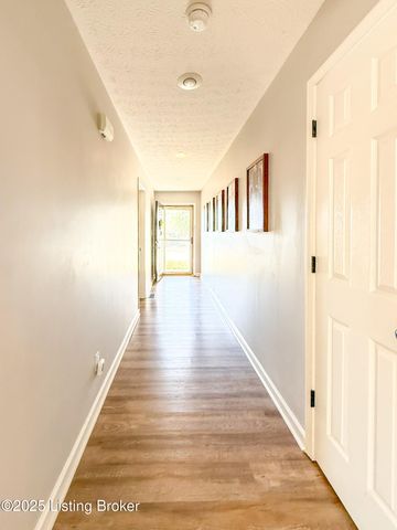 2068 Osprey Cove Ave, Shelbyville, KY 40065