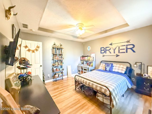 2068 Osprey Cove Ave, Shelbyville, KY 40065