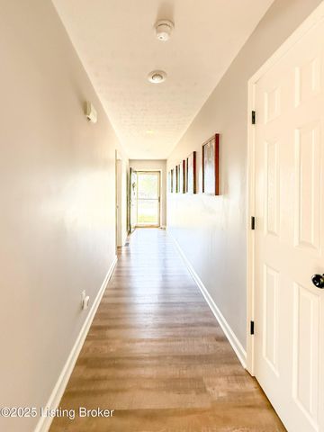 2068 Osprey Cove Ave, Shelbyville, KY 40065