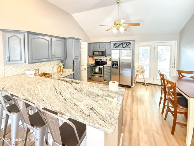 2068 Osprey Cove Ave, Shelbyville, KY 40065