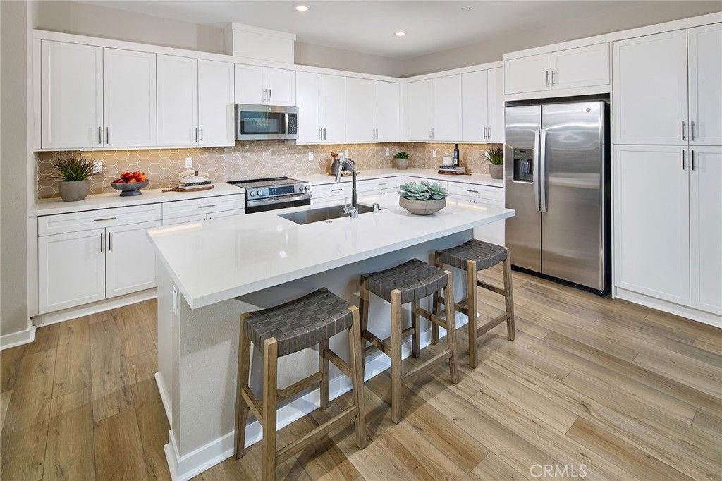 Image 5 of property listing at 12688 Rosemount Road, Eastvale, CA 92880